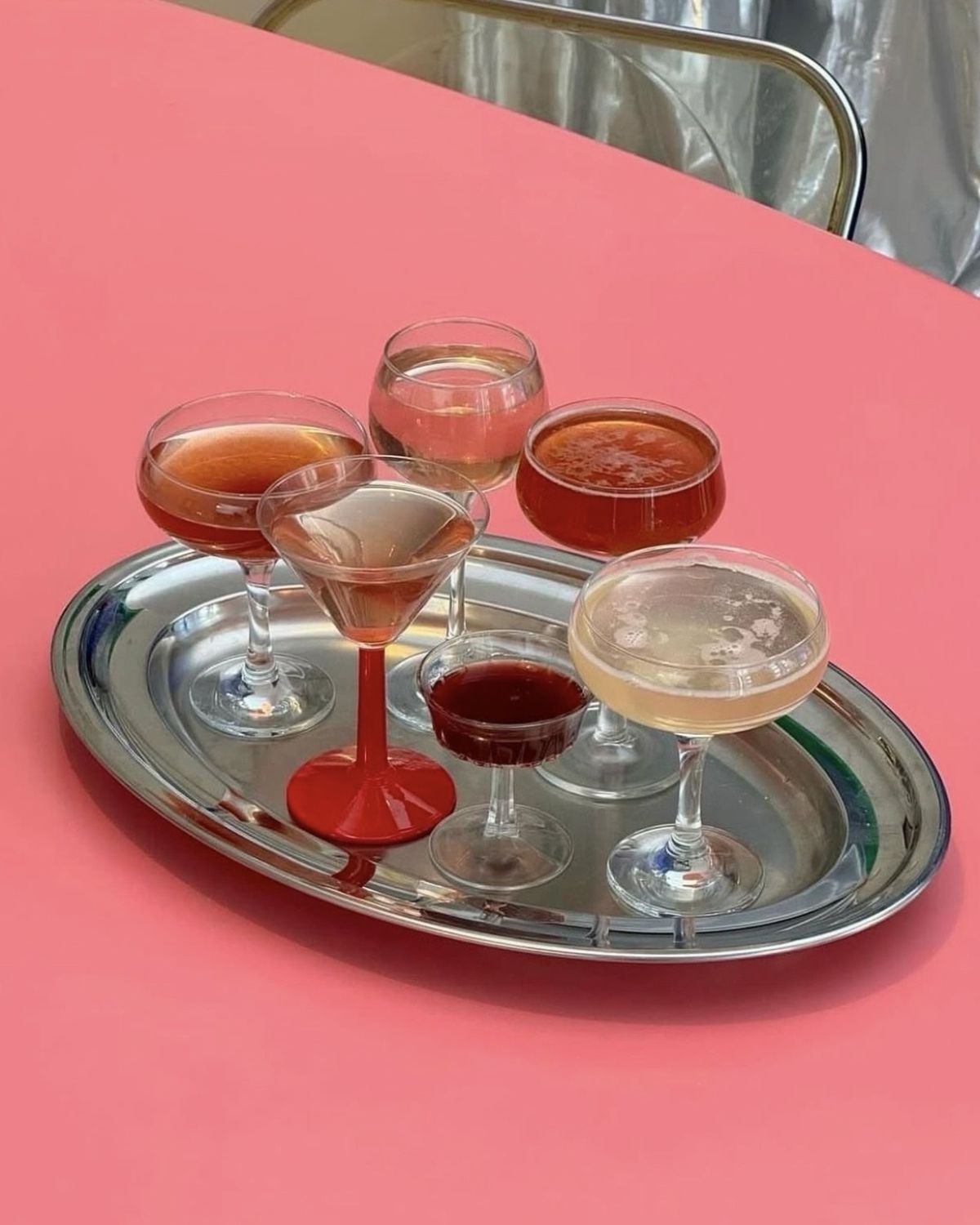 Non-alcoholic drinks with visual concept — corporate event
